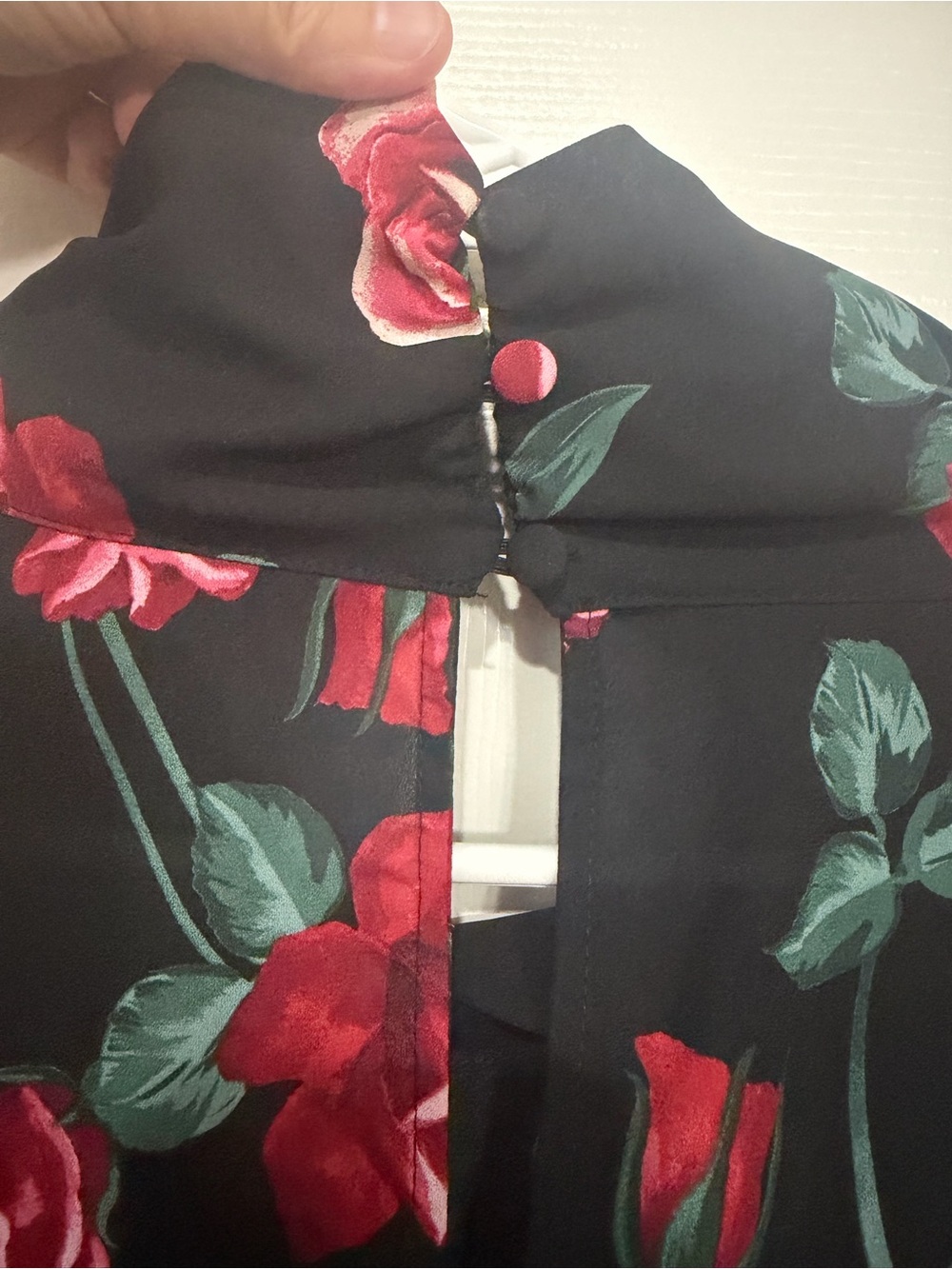 Torrid Sleeveless Black Floral Tie-Neck Blouse - Red Rose Print - Picture 5 of 5